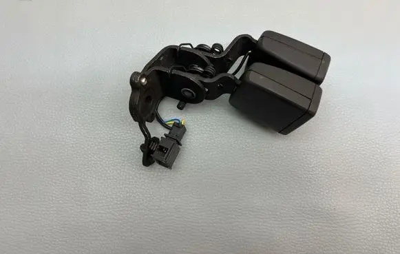 Volkswagen Arteon Shooting Brake Middle seatbelt buckle (rear) 3V0857739A
