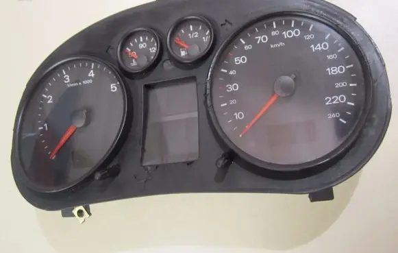 Audi A2 Speedometer (instrument cluster) 8Z0920900A