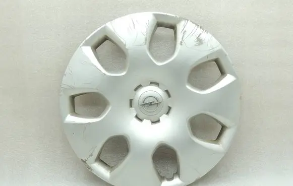 Opel Zafira C R17 wheel hub/cap/trim 13267804 1006271