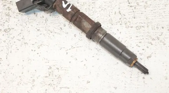 Volkswagen Crafter Fuel injector 076130277
