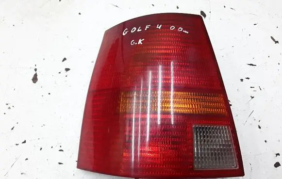 Volkswagen Golf IV Rear/tail lights 1j9945095p