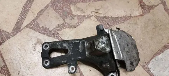 Audi A4 S4 B8 8K Engine mounting bracket 8K0199308BJ