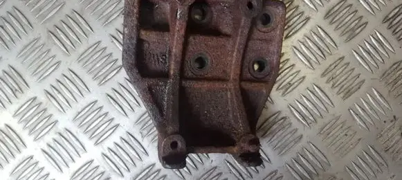 KIA Rio Engine mounting bracket 3B21