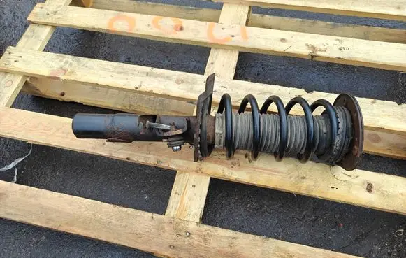 Volvo V60 Front shock absorber with coil spring 31262902 DZZBA 154110810