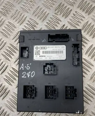Audi A5 8T 8F Comfort/convenience module 8K0907063N F005V00852