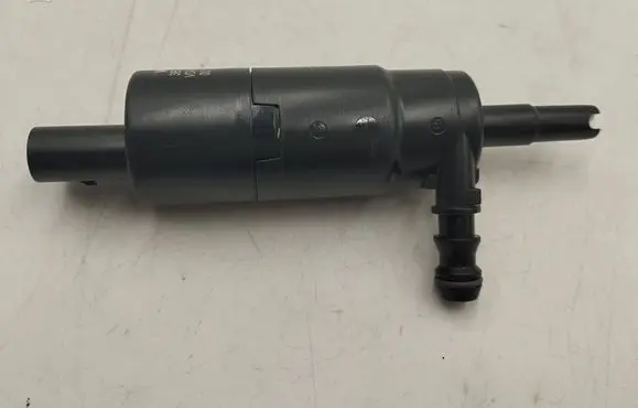 Volkswagen Touareg II Headlight washer pump 3B7955681 001016