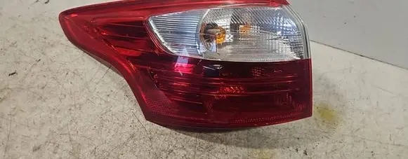 Ford Focus Rear/tail lights BM5113405G