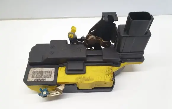 Volvo XC90 Rear door lock 30663050