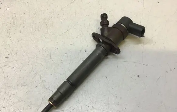 Volvo XC90 Fuel injector 0445110078 8658351