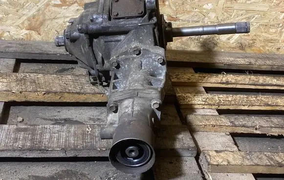 Mitsubishi Outlander Gearbox transfer box case 2302059