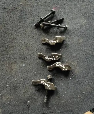 Chevrolet Cruze Fuel Injector clamp holder
