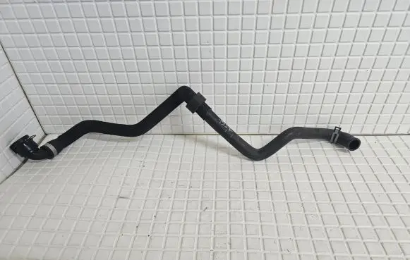 Audi A8 S8 D4 4H Engine coolant pipe/hose 4H0121088AD