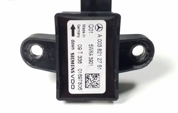 Mercedes-Benz GL X164 Airbag deployment crash/impact sensor A0038212751