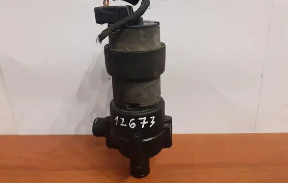 Mercedes-Benz C W203 Windscreen/windshield washer pump 12673 0115450128