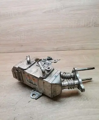 Toyota Yaris EGR valve cooler 2560133070 13064200003