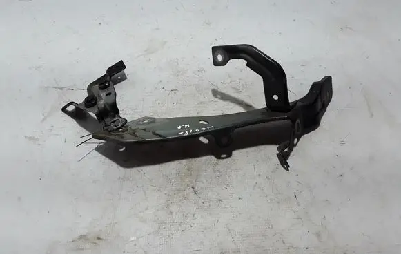 Renault Megane IV Headlight/headlamp mounting bracket 631416998R