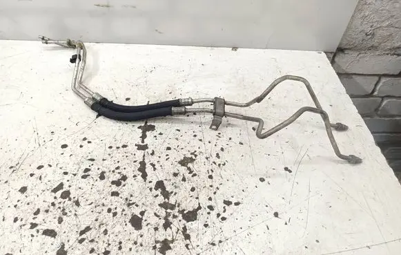 Jeep Grand Cherokee Gearbox oil cooler pipe/hose 