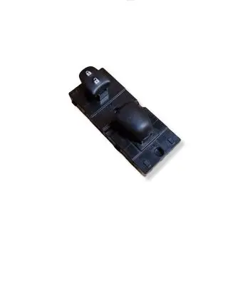Nissan Qashqai Electric window control switch PA6GF30