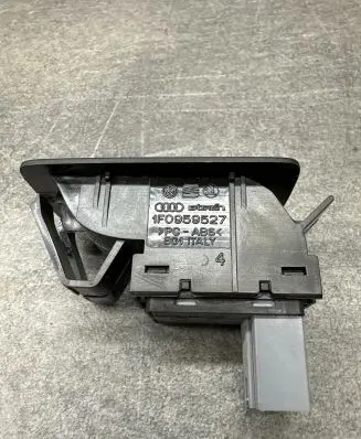 Volkswagen Touran I Electric window control switch 1F0959527