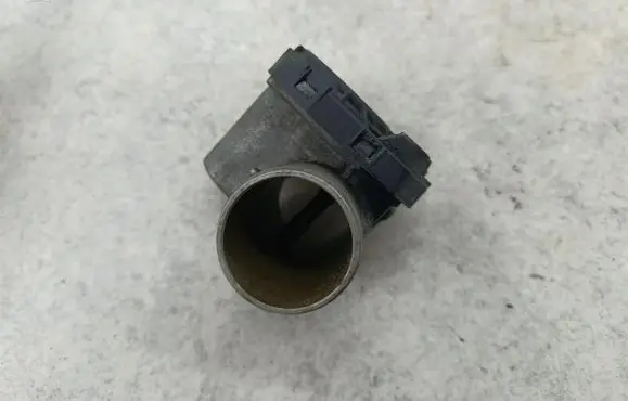 Nissan Qashqai Throttle body valve 8200302798C