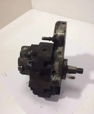 Renault Megane II Fuel injection high pressure pump 8200108225 0445010075