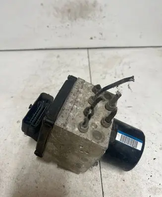 Volkswagen PASSAT B6 ABS Pump 3C0614109N 16705904 16705704F