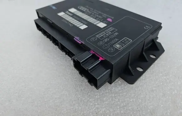 Audi A4 S4 B6 8E 8H Comfort/convenience module 8E0959433AS