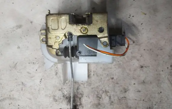 Renault Espace III Rear door lock