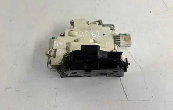 Audi A6 S6 C6 4F Front door lock 4F1837016