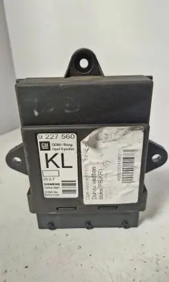 Opel Vectra C Door control unit/module B60572197 9227560 5WK46001