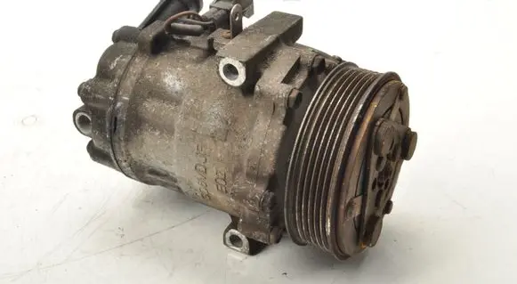Fiat Qubo Air conditioning (A/C) compressor (pump) 51803075