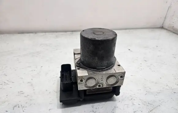 BMW 5 E60 E61 ABS Pump