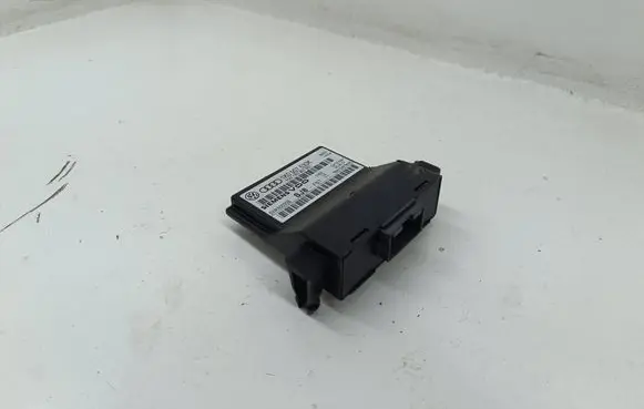 Volkswagen Golf V Gateway control module 1K0907530K 5WK50000B 1K0907951
