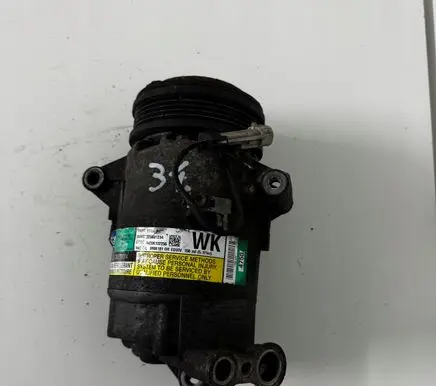 Opel Zafira B Air conditioning (A/C) compressor (pump) 383601234