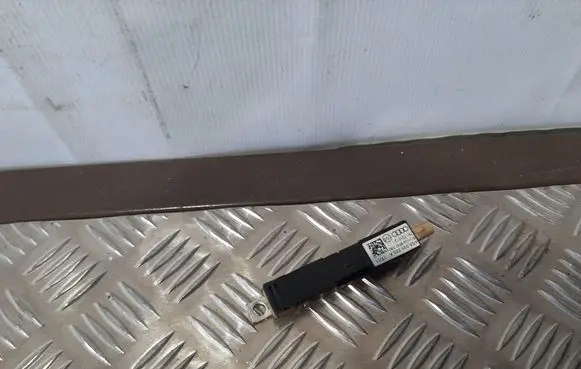 Audi A7 S7 4G Aerial antenna amplifier 4G8035225A