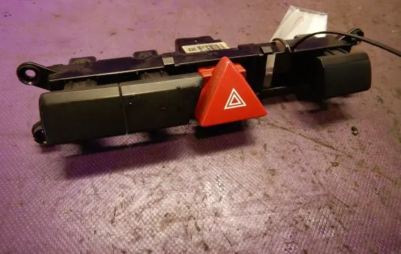 KIA Picanto Hazard light switch