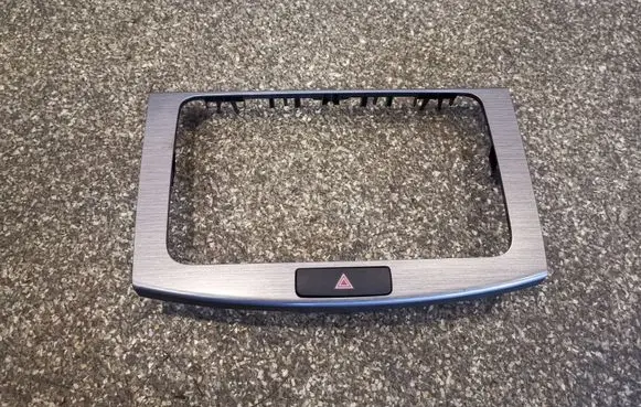 Volkswagen PASSAT B7 Radio/GPS head unit trim 3AA858069F