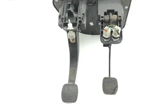 Iveco Daily 35.8 - 9 Pedal assembly 504068713 504068715 504068714