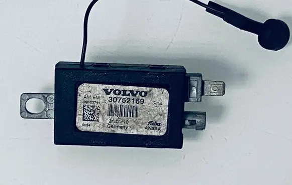 Volvo C30 Aerial antenna amplifier 30752169