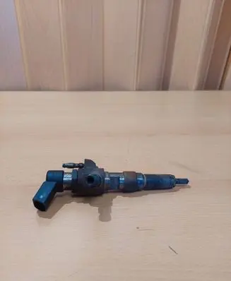 Volvo V60 Fuel injector 9674973080 50274V05 65672