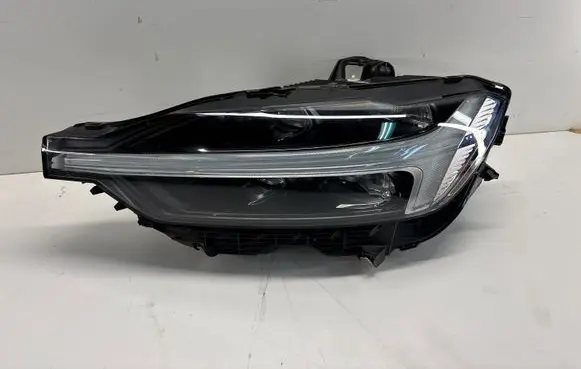 Volvo XC60 Headlight/headlamp 32404709