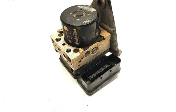 Volkswagen Caddy ABS Pump 1K0614517ED