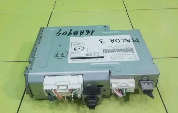 Mazda 3 II Central body control module BJM800301802