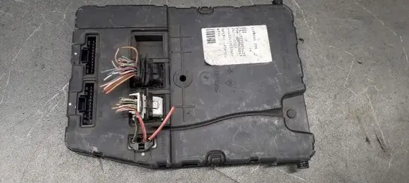 Renault Megane II Comfort/convenience module 8200306433