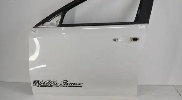 Alfa Romeo Giulietta Front door