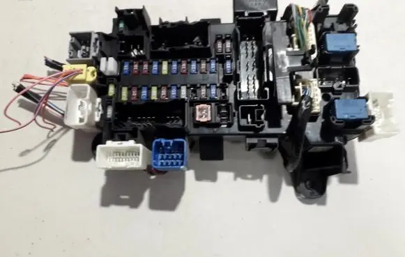 Suzuki Grand Vitara II Fuse box set 07826F01