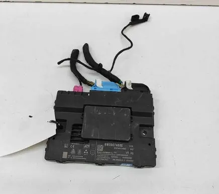 Audi A4 S4 B9 8W Gateway control module A2C75845601 8W5907468E
