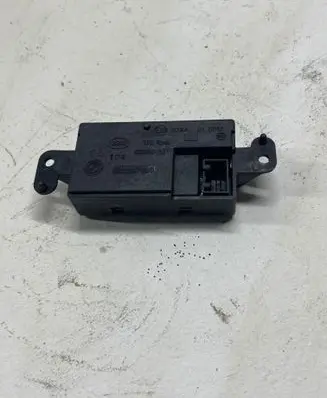Fiat Ducato Antenna control unit 1331247080 97RA010017 610100