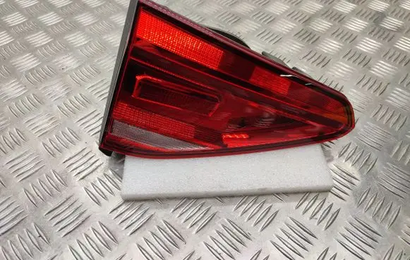 Volkswagen Touran III Tailgate rear/tail lights 5TA945093D 5TA945259