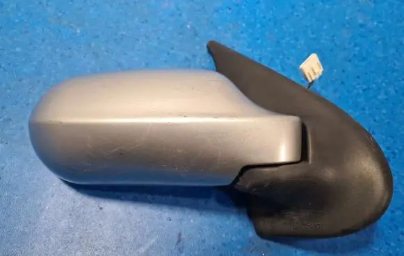 Fiat Albea Front door electric wing mirror